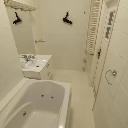 Fantastic Waw - W8 C アパート ワルシャワ